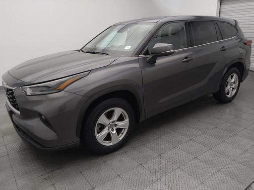 2021 Toyota Highlander LE