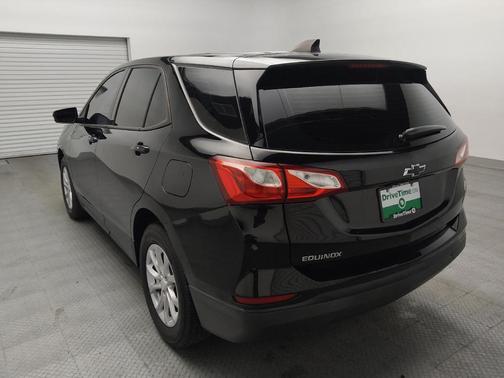 Mosaic Black Metallic 2019 Chevrolet Equinox LS