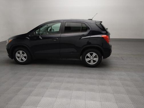Midnight Blue Metallic 2022 Chevrolet Trax LS