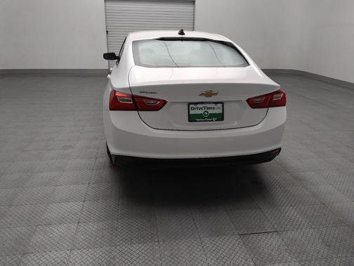 Summit White 2023 Chevrolet Malibu 1LS