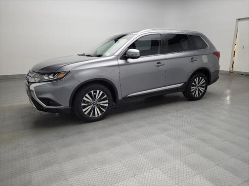 2020 Mitsubishi Outlander SE