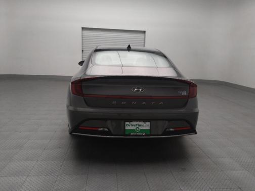 2022 Hyundai SONATA Hybrid Base