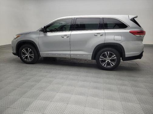 2018 Toyota Highlander LE