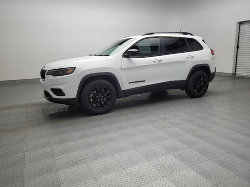 2023 Jeep Cherokee Altitude