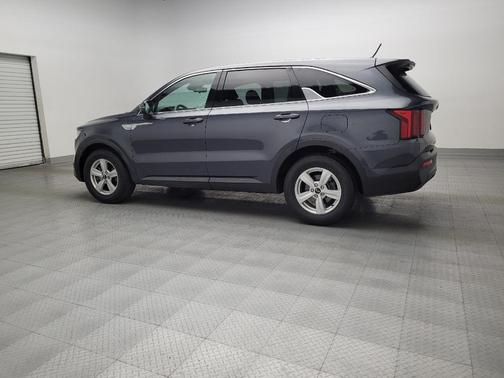 2021 Kia Sorento LX