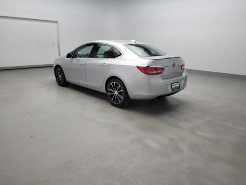Photo 5 of 32 of 2017 Buick Verano Sport Touring