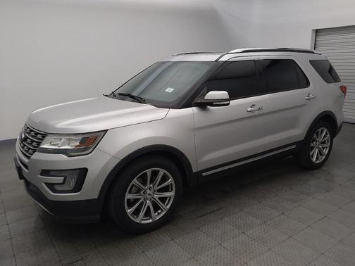 Ingot Silver Metallic 2017 Ford Explorer Limited