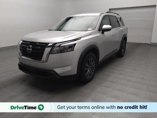 Brilliant Silver Metallic 2023 Nissan Pathfinder SV FWD