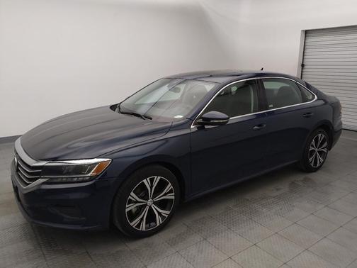 2022 Volkswagen Passat 2.0T SE