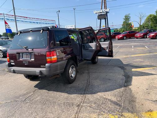 1997 Jeep Grand Cherokee Laredo 4WD
