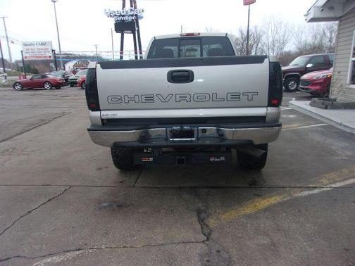 2006 Chevrolet Silverado 2500 Work Truck
