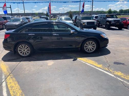 2013 Chrysler 200 Limited