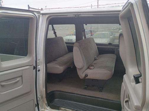 2000 Ford E350 Super Duty Base