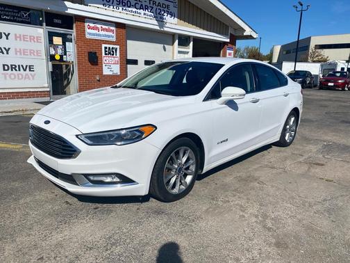 2017 Ford Fusion Hybrid SE