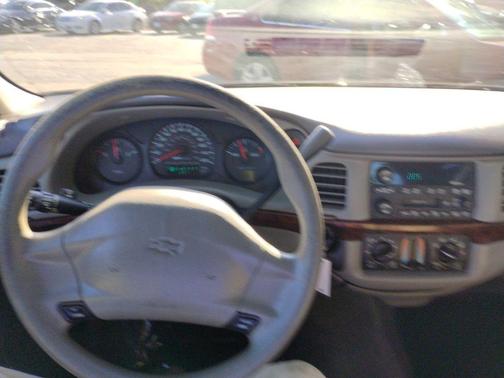 2002 Chevrolet Impala Base