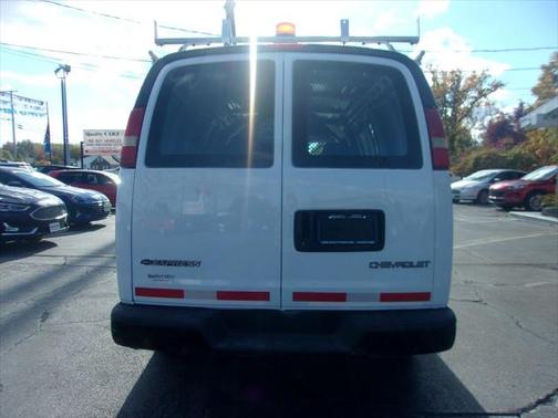 2004 Chevrolet Express 1500 Base