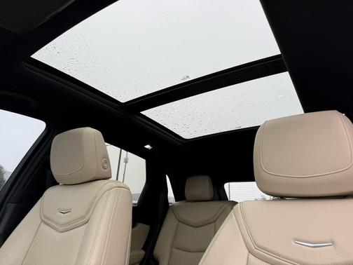 2017 Cadillac XT5 Premium Luxury