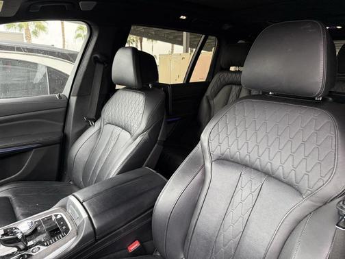 2019 BMW X7 xDrive50i