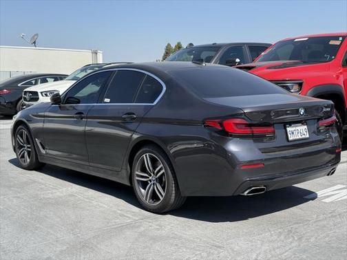 2021 BMW 530 530i