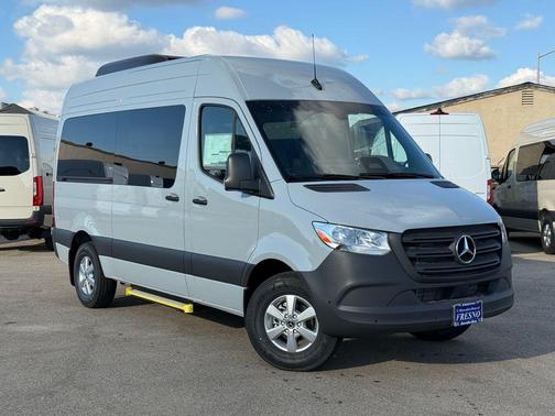 2025 Mercedes-Benz Sprinter 2500 Passenger 144 WB