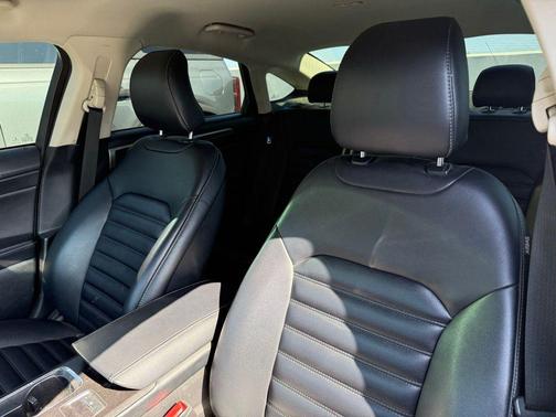 INGOT SILVER METALLIC 2019 Ford Fusion SEL