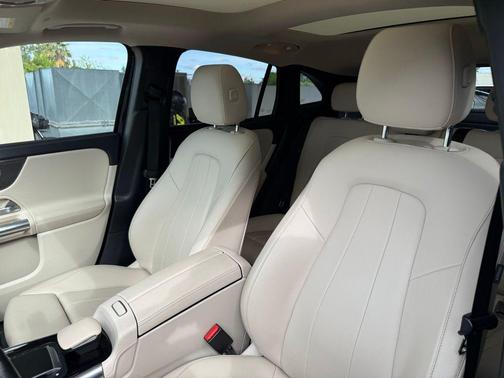 2021 Mercedes-Benz GLA 250 Base 4MATIC