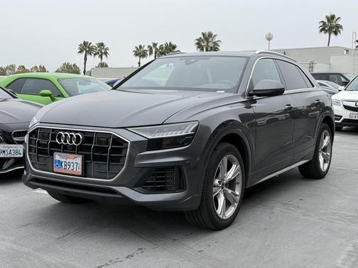 2023 Audi Q8 55 Premium Plus