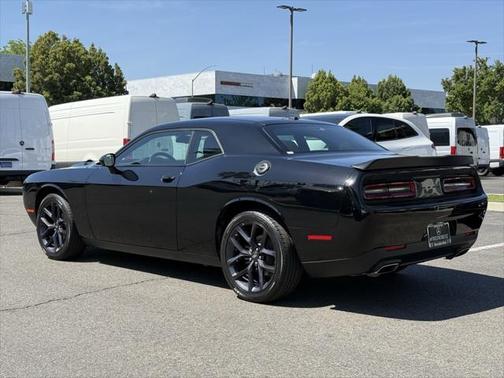 2022 Dodge Challenger SXT
