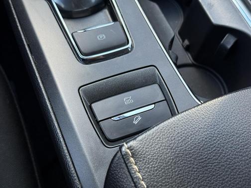 2020 Ford Fusion Hybrid SE