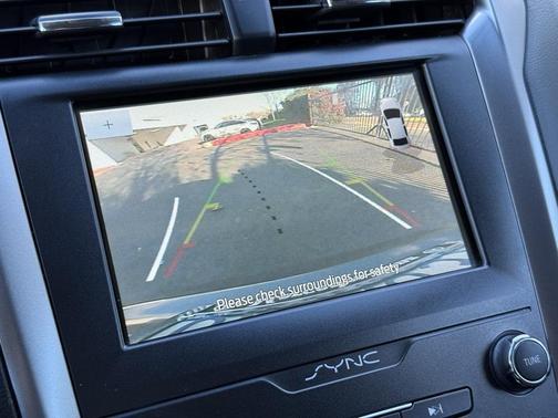 2020 Ford Fusion Hybrid SE