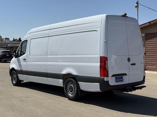 2025 Mercedes-Benz Sprinter 2500 High Roof
