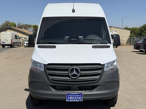2025 Mercedes-Benz Sprinter 2500 High Roof