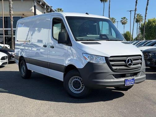 Arctic White 2026 Mercedes-Benz Sprinter 2500 Standard Roof