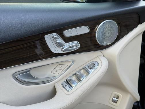 2016 Mercedes-Benz GLC 300 4MATIC