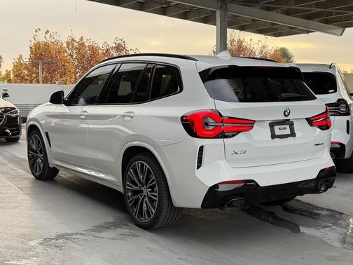 2023 BMW X3 sDrive30i