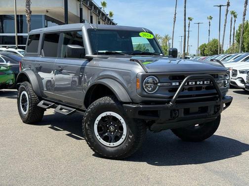 CARBONIZED GRAY METALLIC 2024 Ford Bronco Big Bend
