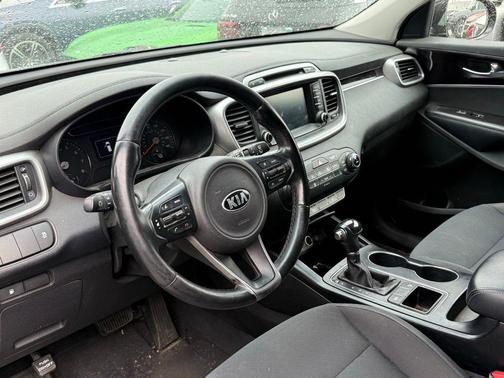 Ebony Black 2018 Kia Sorento LX
