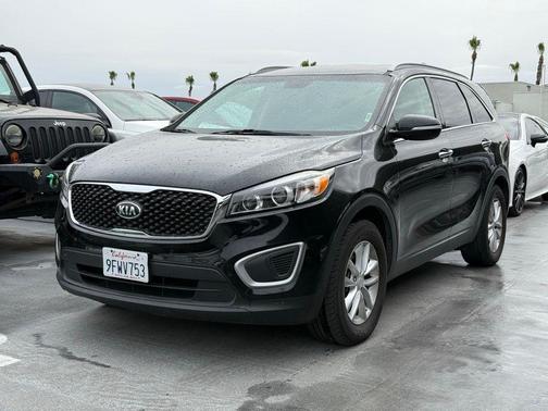 Ebony Black 2018 Kia Sorento LX