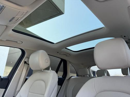 2018 Mercedes-Benz GLC 300 4MATIC