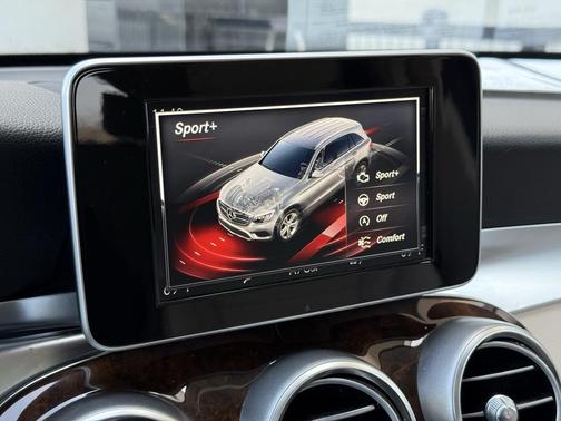 2018 Mercedes-Benz GLC 300 4MATIC