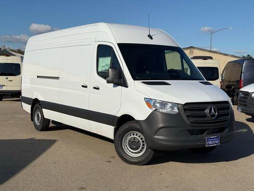 2026 Mercedes-Benz Sprinter 2500 High Roof