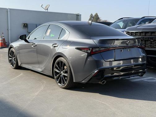2022 Lexus IS 350 Base