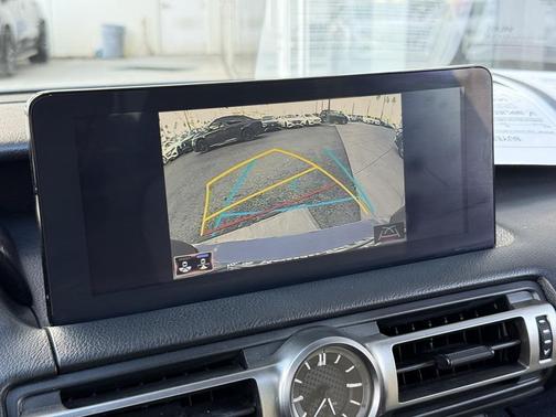 2022 Lexus IS 350 Base