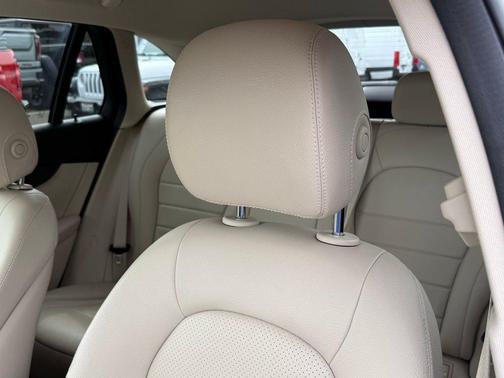 2021 Mercedes-Benz GLC 300 4MATIC