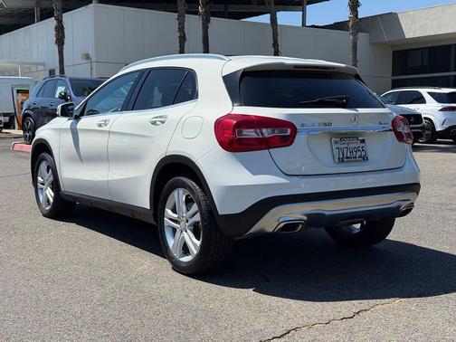 Arctic White 2017 Mercedes-Benz GLA 250 4MATIC