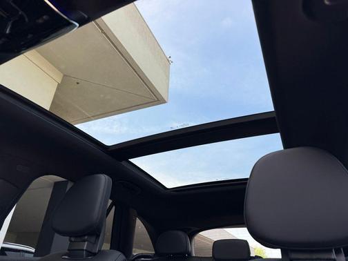 Black 2026 Mercedes-Benz GLC 300 4MATIC