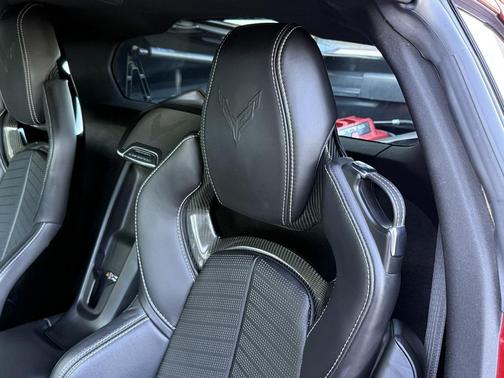 2022 Chevrolet Corvette Stingray w/2LT