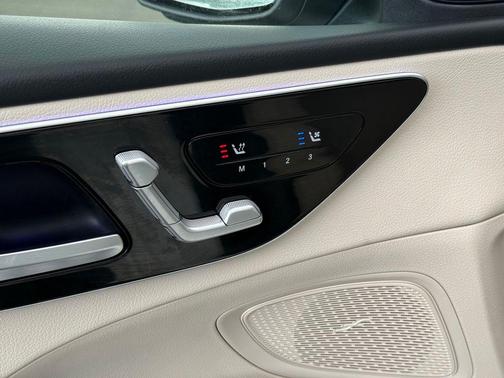 Polar White 2025 Mercedes-Benz C-Class C 300