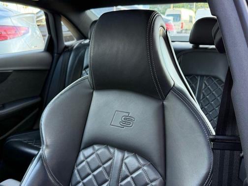 2023 Audi S4 Premium Plus TFSI quattro Tiptronic