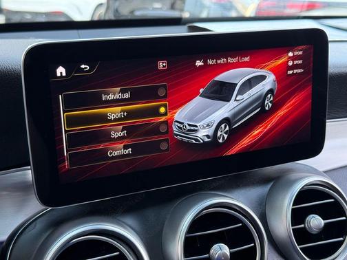 2021 Mercedes-Benz GLC 300 4MATIC Coupe